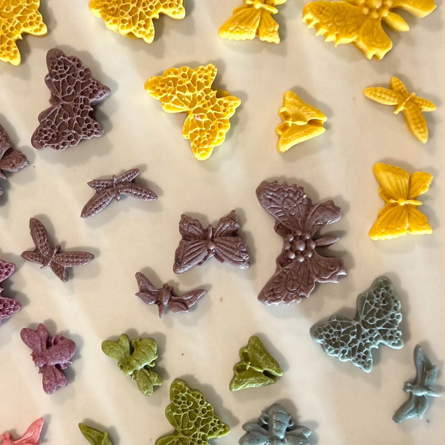 Assorted Mini Butterflies (Goat Milk) 1oz - Wag&Purr Pet