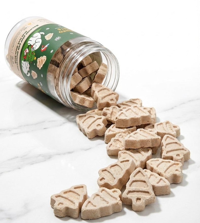 Freeze Dried Christmas Tree Treats (Chicken + Salmon)