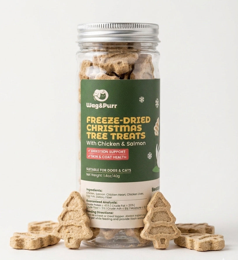 Freeze Dried Christmas Tree Treats (Chicken + Salmon)