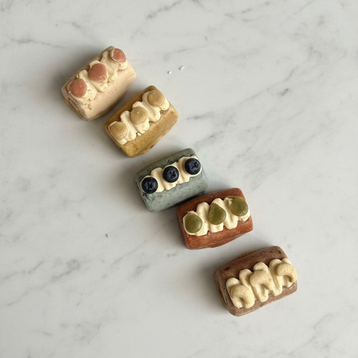 Milk Swirl Roll Cakes (1oz)