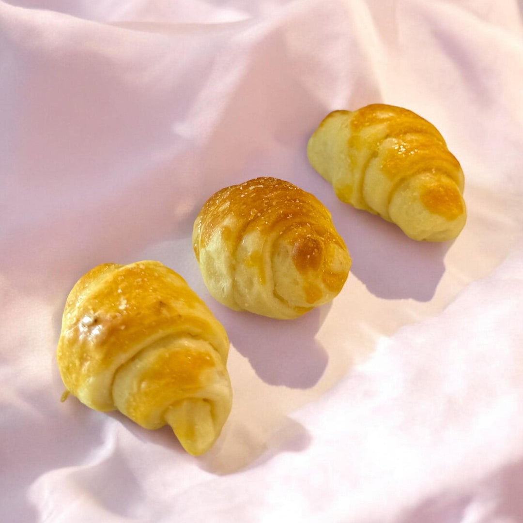 Mini Croissant Pet Treats (3pc/Jar) - Wag&Purr Pet