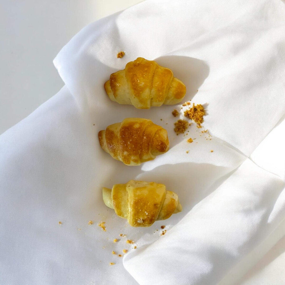Mini Croissant Pet Treats (3pc/Jar) - Wag&Purr Pet